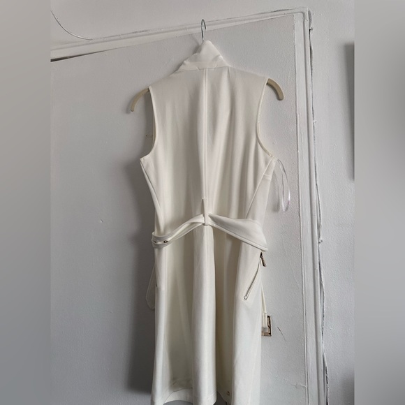 White Dress - Size Medium - Agaci - Picture 2 of 4